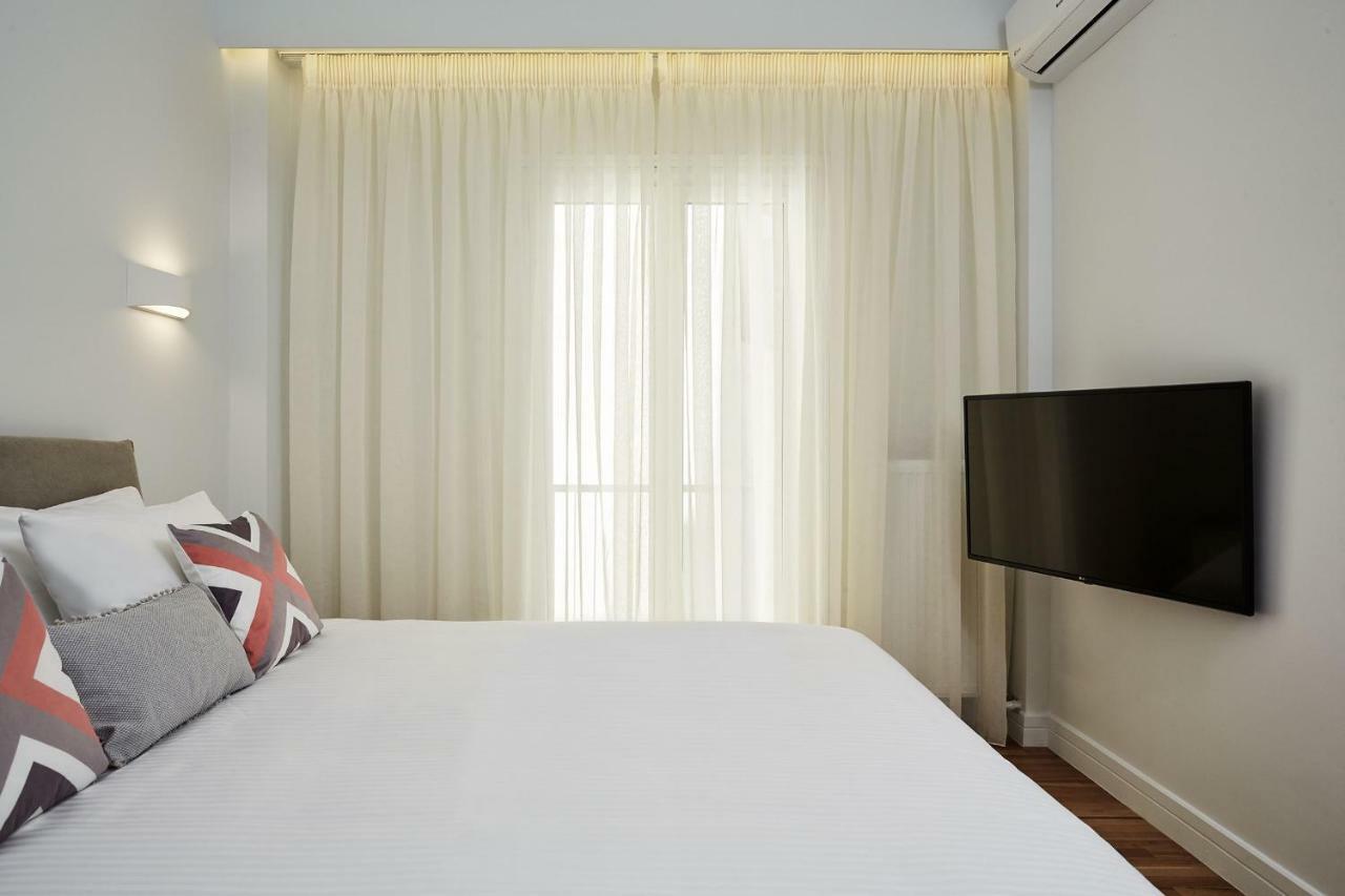 Luxurious Spacious Apt Next To Hilton Hotel Atenas Exterior foto